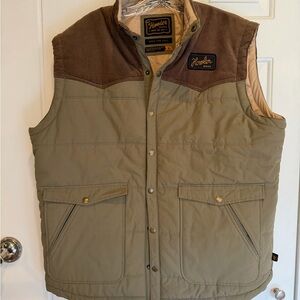 Howler Bros Men’s vest